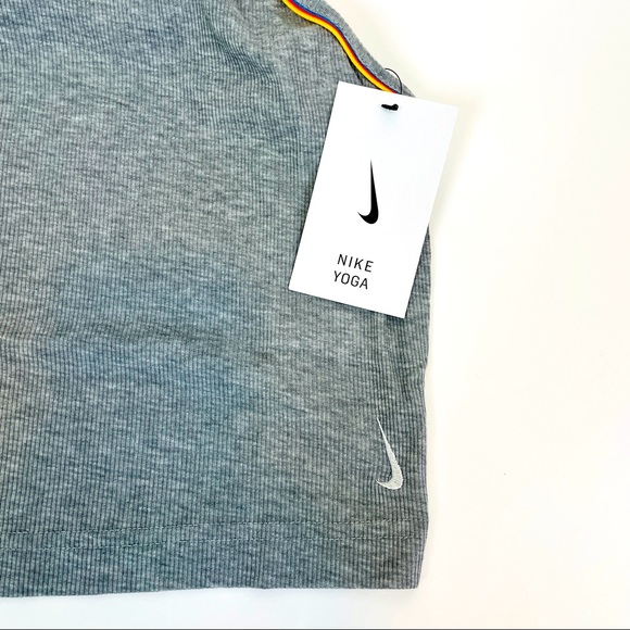 🆕 Nike Yoga Cropped Tank | Size M - Picture 4 of 7